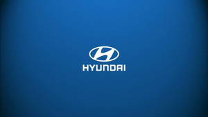 藍色背景上的白色 Hyundai 標誌
