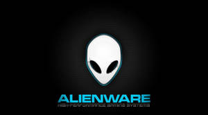Alienware遊戲標誌，帶有發光的外星人頭和藍色文字，背景為深色。