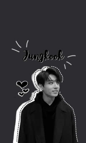 Jungkook的黑白肖像，帶有塗鴉心形和名字文字。