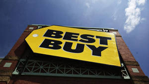 藍天下磚建築上的Best Buy商店標誌 — 火影忍者海報 壁紙