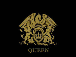 金色Queen樂隊標誌，黑色背景上有獅鷲和獅子。
