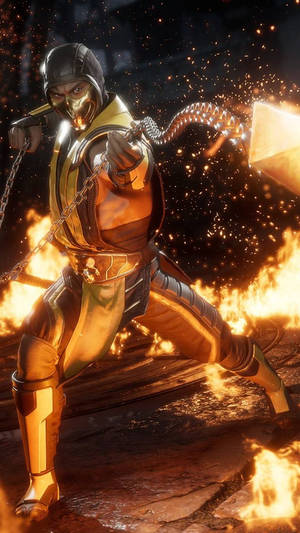 金色裝甲戰士在熾熱爆炸中揮舞鏈條武器。