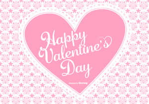 粉紅色心形，帶有 Happy Valentine's Day 文字，放在花卉背景上。