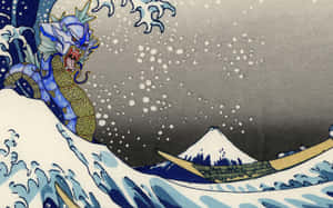 一條藍龍從靠近雪山的海浪中升起，一艘船經過。