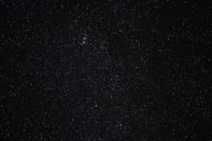 黑暗夜空中擁有無數星辰的銀河系 — 太空 壁紙