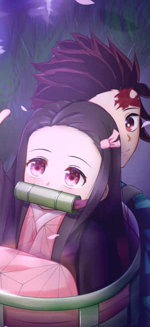 動漫女孩，粉紅色眼睛和竹製護齒套，男孩在紫色森林中從她身後偷看。 — iPhone 14 Plus 壁紙