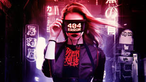 賽博朋克小巷中女性舉起404錯誤標誌遮住眼睛。
