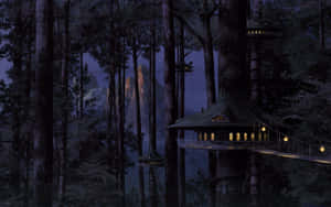 一座發光的樹屋坐落在夜晚的黑暗森林中，背景有山巒。