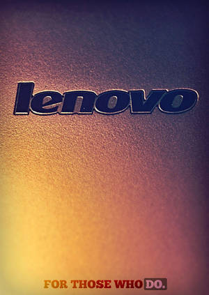 Lenovo 標誌帶有為行動者而設的標語，位於漸變背景上。