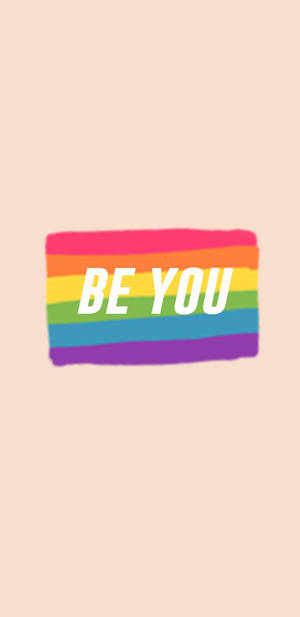 彩虹旗，帶有鼓勵自我表達的「BE YOU」文字。