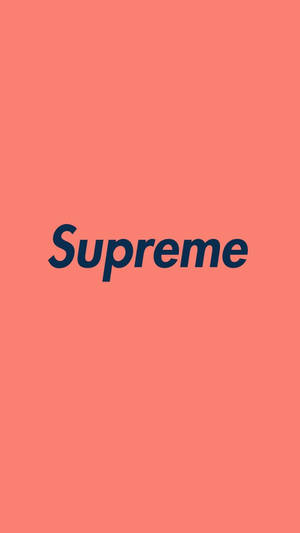 海軍藍 Supreme 標誌在珊瑚粉紅色背景上