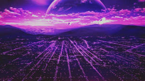 夜晚行星下發光的紫色未來城市。