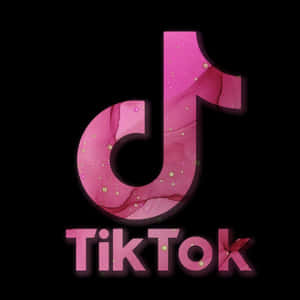 粉紅色大理石紋理和金色圓點的TikTok標誌（黑色背景）。 — 淺粉紅色美學動圖 壁紙