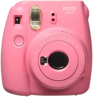 粉紅色Fujifilm Instax Mini 9即影即有相機，帶有金色閃光燈。