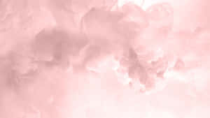 粉紅色煙霧在柔和光線中飄浮