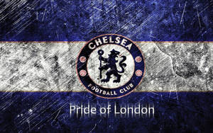 車路士足球會徽章在帶有劃痕的藍白背景上，附有Pride of London文字。