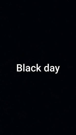 黑色背景上帶有白色文字「Black day」 — 純黑色 壁紙