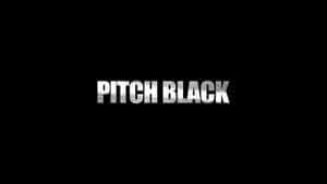 粗體銀色文字寫著 pitch black 在黑色背景上。 — 最黑暗地牢 壁紙