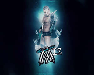摔角手 The Miz 在發光的藍色聚光燈下，下方是他的標誌。