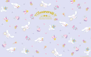 Cinnamoroll 角色配上杯子蛋糕和星星，置於粉彩薰衣草背景上。
