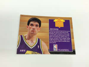 1994年NBA交易卡，展示約翰·斯托克頓身穿猶他爵士隊服，附統計面板。