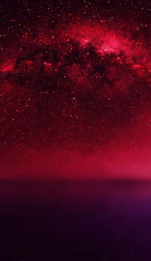 紅色星系，星星倒映在下面的黑暗水中