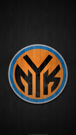 深色木背景上的New York Knicks籃球隊標誌。