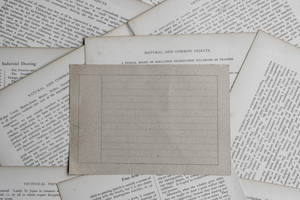 用於學術研究的復古繪圖考試紙張和教科書。 — 純灰色 壁紙