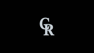灰色交織 CR 字母組合標誌在黑色背景上