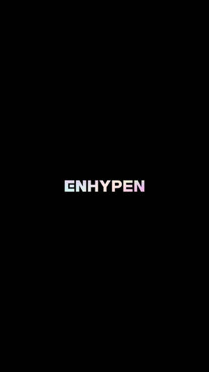 一個發光的漸變文字標誌，在黑色背景上顯示 ENHYPEN。