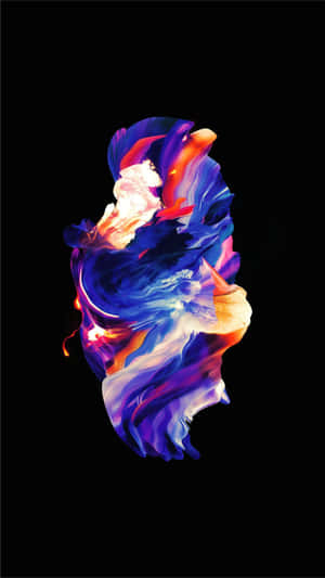 黑色背景上霓虹色彩的動態漩渦