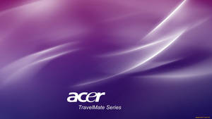 帶有發光白色條紋和Acer TravelMate Series文字的紫色抽象背景。