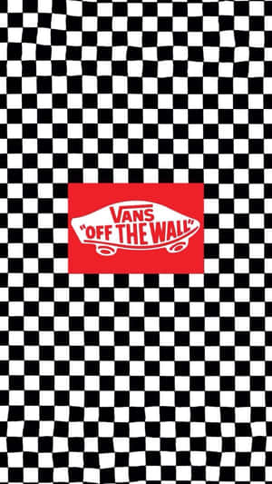 Vans Off The Wall標誌在波浪黑白格仔背景上。