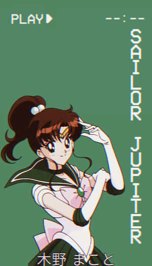 穿著制服的 Sailor Jupiter 動畫角色敬禮，帶有遊戲界面文字。