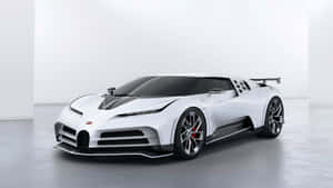 白色Bugatti超跑，帶有黑色飾件和紅色制動器，在工作室環境中。