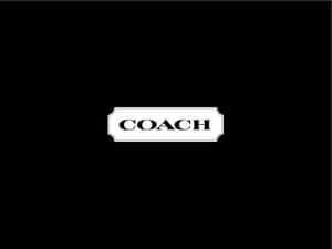 黑色背景，中央有白色Coach標誌。