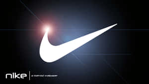 白色Nike swoosh標誌在深色背景上帶有發光效果。