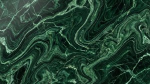 帶有漩渦狀深色紋理和有機圖案的豐富綠色大理石。 — 綠色美學 壁紙