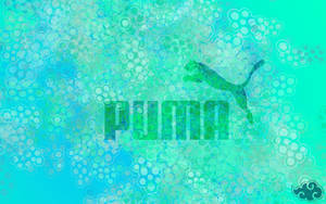 Puma品牌標誌，跳躍的貓，青綠色背景，圓形圖案。