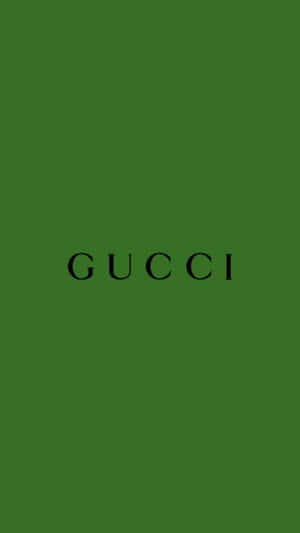綠色背景上的黑色 Gucci 標誌