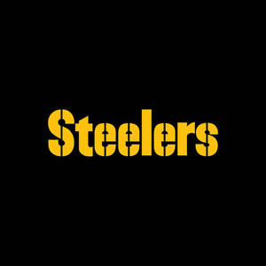黑色背景上的黃色 Steelers 標誌文字，帶有鏤空設計。