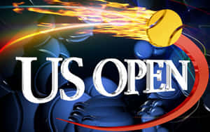 金色網球帶著火熱的軌跡，飛過抽象藍色背景上的3D US OPEN標誌。