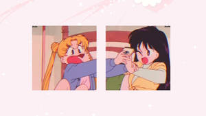 兩個動漫女孩玩鬧擁抱，其中一個拿著手機。 — 可愛 壁紙
