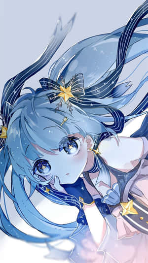 藍髮動漫女孩，擁有星眸，佩戴星星主題飾品。