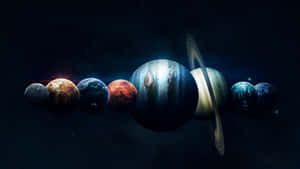 深空中一排彩色行星，包括木星和土星。