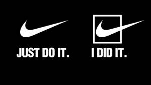 兩個Nike口號並排：「JUST DO IT」和「I DID IT」，白色字體在黑色背景上。 — 型格 Nike 壁紙