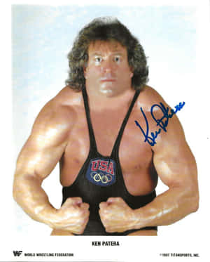 Ken Patera 身穿黑色美國摔角緊身衣，展示肌肉。