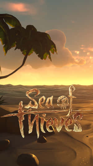 沙漠日落，棕櫚葉和發光的 Sea of Thieves 標題在沙中。