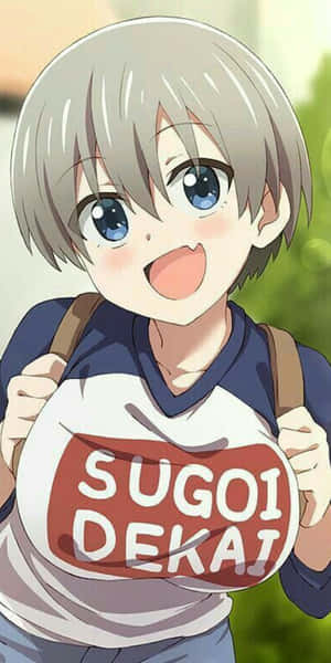 動畫男孩，灰色頭髮和藍色眼睛，拿著一件寫著「SUGOI DEKAI」的襯衫