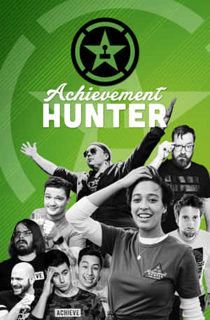 一群微笑的Achievement Hunter演員在綠色背景前充滿活力地擺姿勢。 — Honor MagicPad4 壁紙